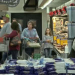 Are grocery stores crowded on Thanksgiving?