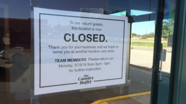 Are there any old country buffets open in Michigan?