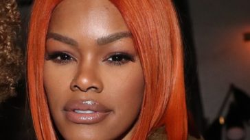 Can I have dyed hair at Olive Garden?