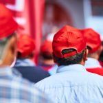 Can I wear a hat in Mortons?