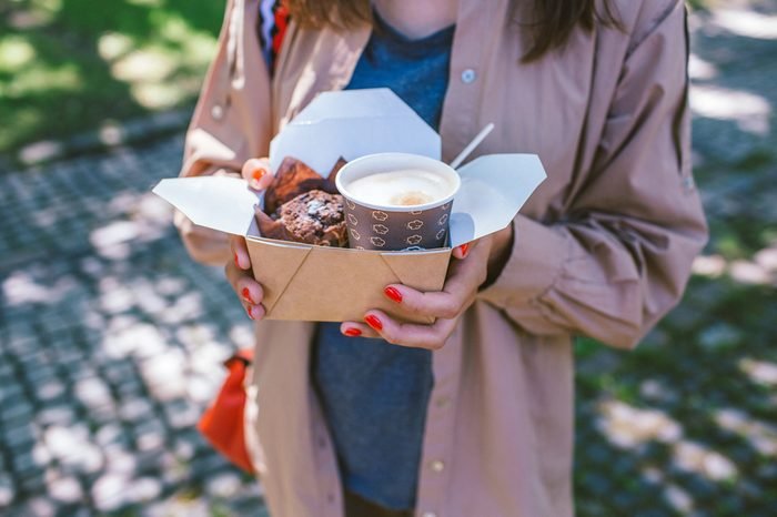 Can you get a togo box at Golden Corral?