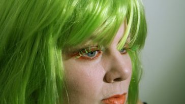 Can you have dyed hair working at Olive Garden?