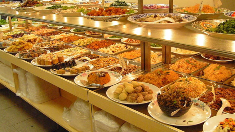 Can you reuse food from a buffet?