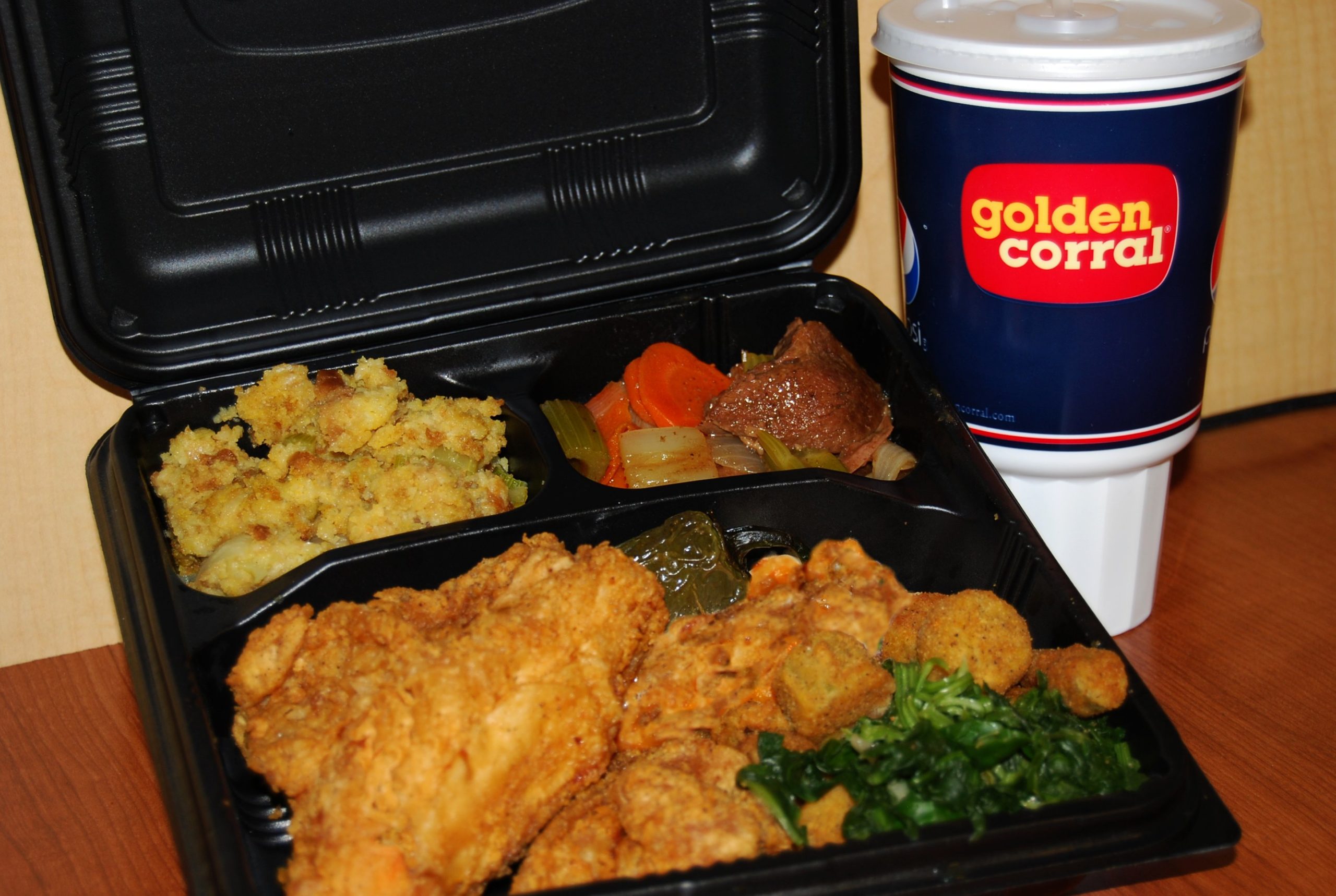 Can you take food to go at Golden Corral? - Foodly