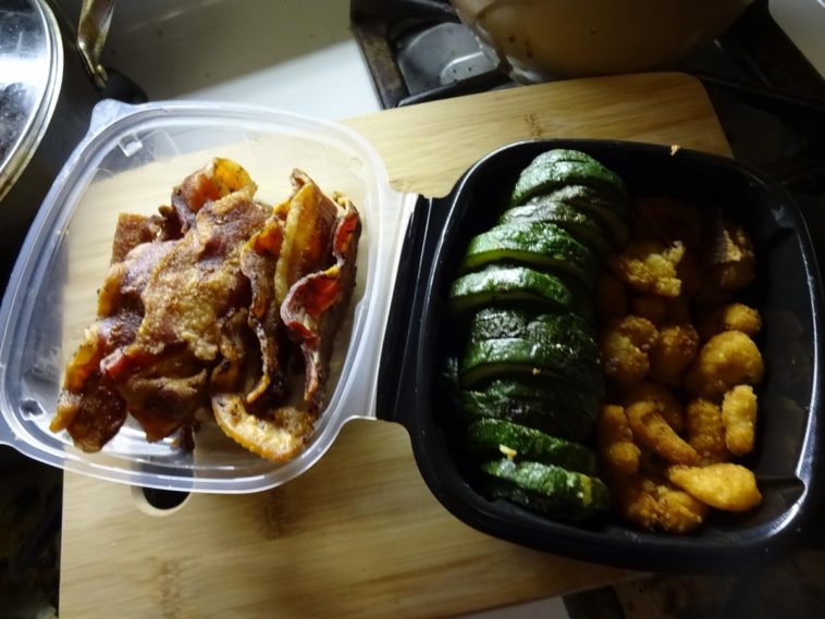 Can you take home food from Golden Corral?