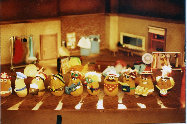 Do they sell chicken nuggets in the morning at McDonald's 2021?