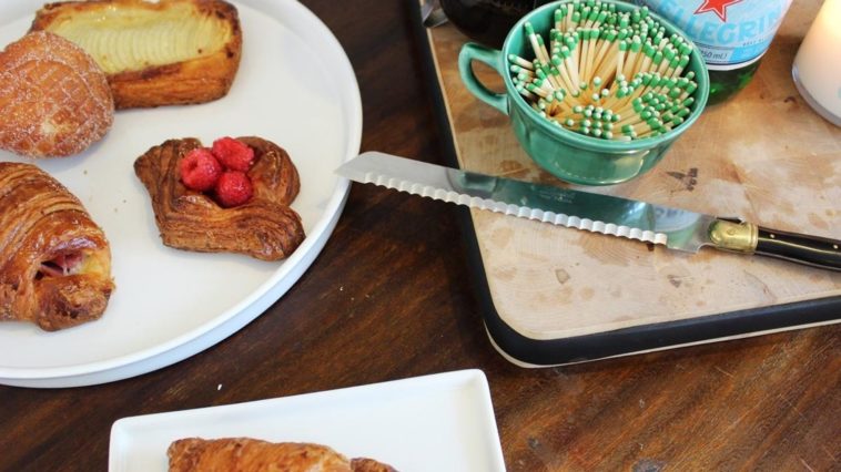 Do you eat Thanksgiving dinner on Sunday or Monday?