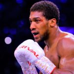 Do you have to wear gloves at Golden Corral?