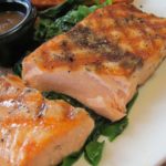 Does Applebees have salmon?