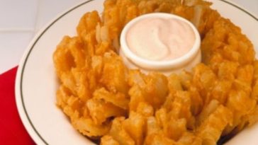 Does Applebee's sell blooming onions?