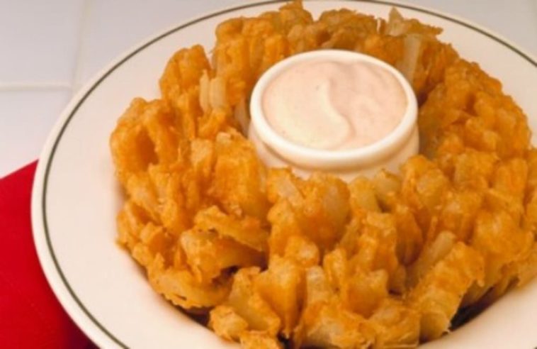 Does Applebee's sell blooming onions?