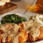 Does Cracker Barrel Serve pork chops?