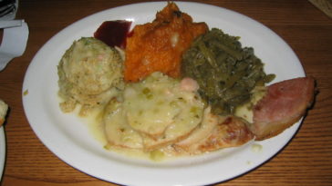 Does Cracker Barrel have turkey and Dressing?