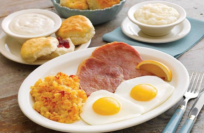 Does Cracker Barrel use real eggs?