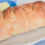 Does LongHorn Steakhouse give free bread?