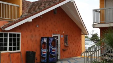 Does LongHorn give AAA discount?