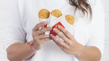 Does McDonald's serve hash browns all day 2021?