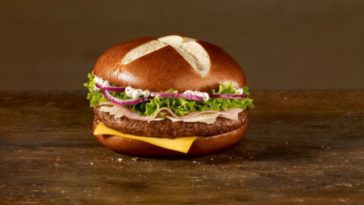 Does Mcdonalds give free birthday stuff?