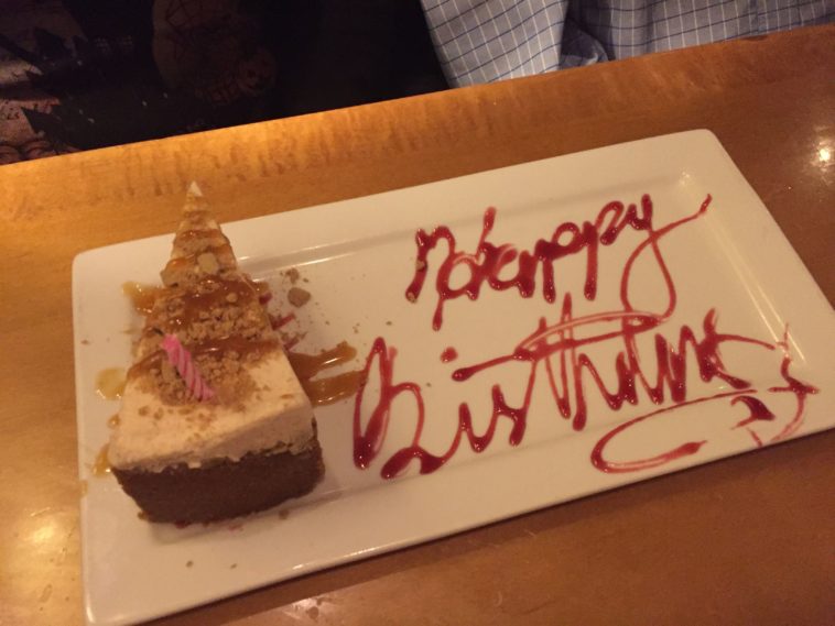 Does Olive Garden give birthday dessert?