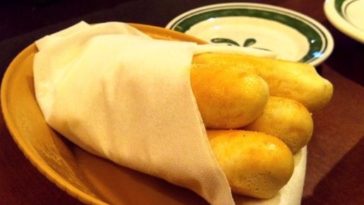 Does Olive Garden sell frozen breadsticks?