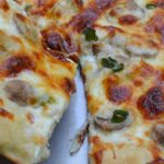 Does Olive Garden still have chicken Alfredo pizza?