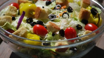 Does Olive Garden use real parmesan?