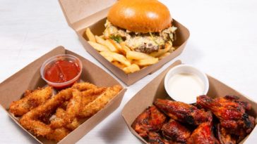 Does Popeyes deliver for free?