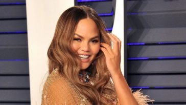 Does Sam's Club sell Thanksgiving dinners?