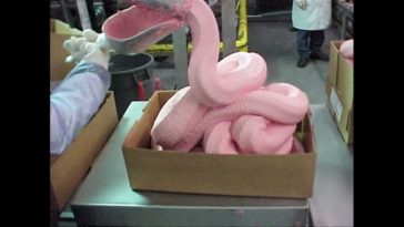Does Walmart hamburger have pink slime?