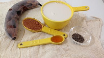 Does Wendy's have free senior drinks?