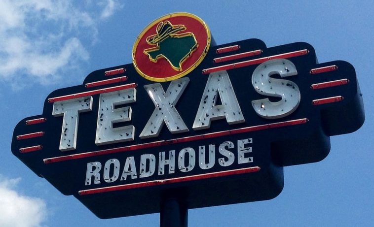 How do you get free food at Texas Roadhouse?