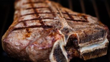 How do you pick a good steak?