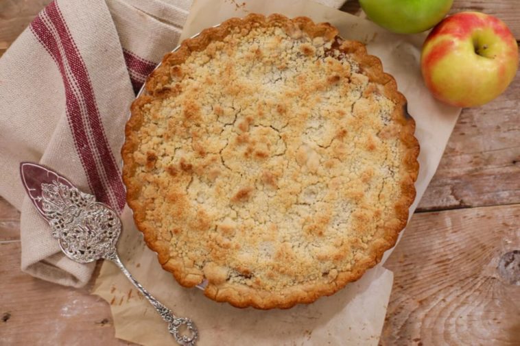 How far ahead can I make pies for Thanksgiving?