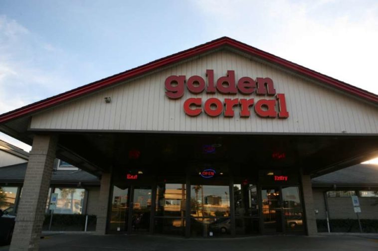 How many Golden Corral locations are there 2021?