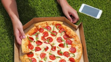 How many Pizza Huts are there 2021?