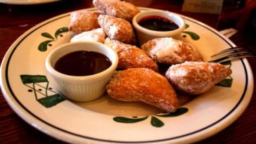 How many Zeppoli do you get at Olive Garden?