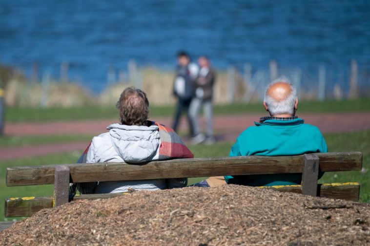 How many people can HelloFresh feed?