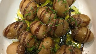 How many sweet potatoes equals 2 pounds?