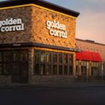 How much do Golden Corral cashiers make?