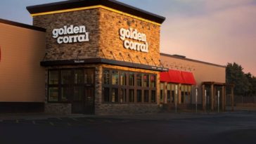 How much do cashiers make at Golden Corral?