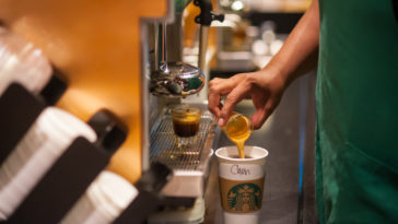 How much does Starbucks employees make?