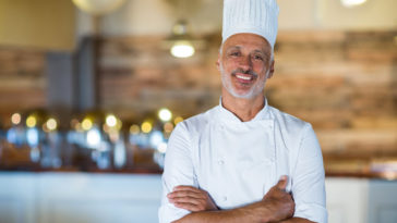 How much does a 5 star chef make a year?