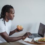 How much does a Subway make in profit?