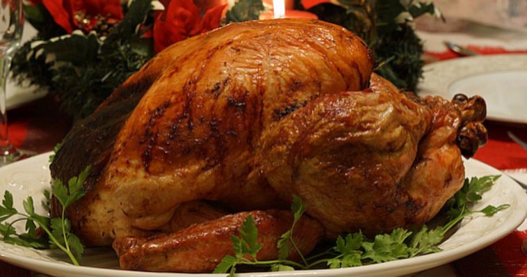 How much food is consumed on Thanksgiving?
