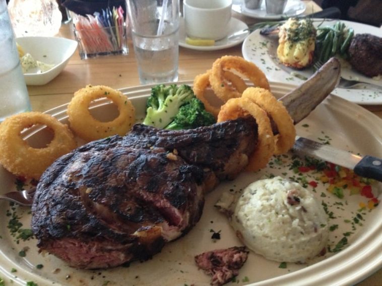 How much is a 40 oz Tomahawk steak?