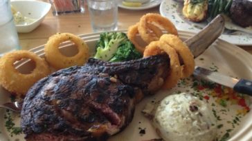 How much is a 40 oz Tomahawk steak?