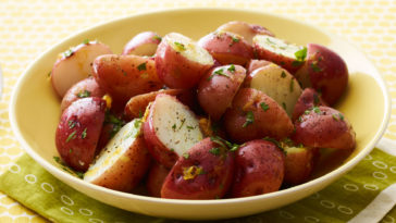 How much potatoes do I need per person?