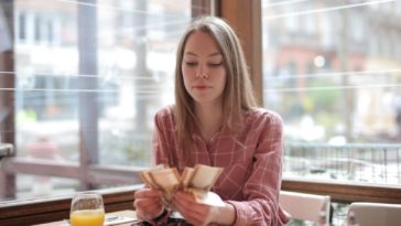 Is 84000 a year a good salary?