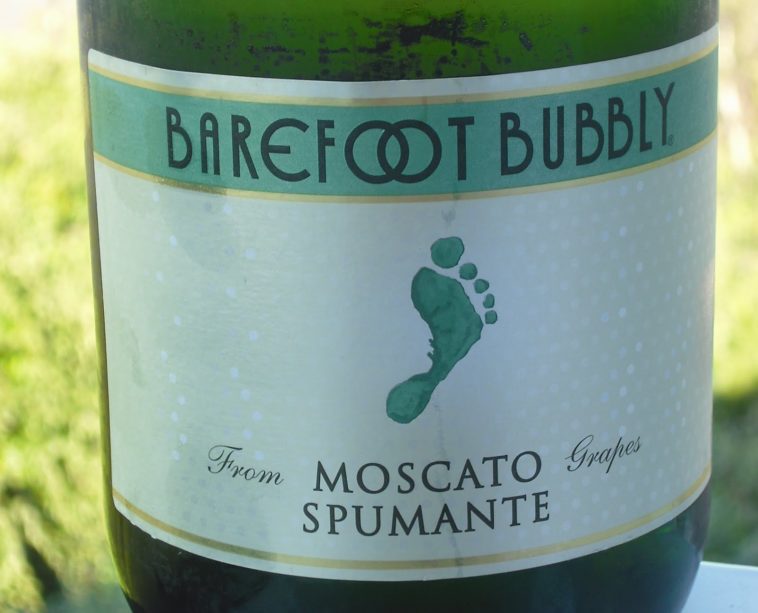 Is Barefoot Moscato bubbly?