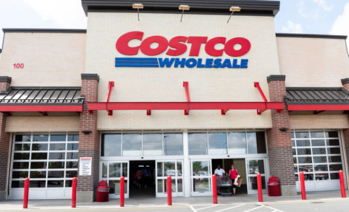 Is Costco open on Thanksgiving?